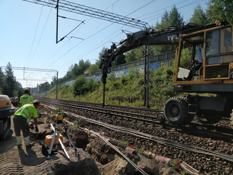 Infraestructura sobre cimentación de pilotes helicoidales